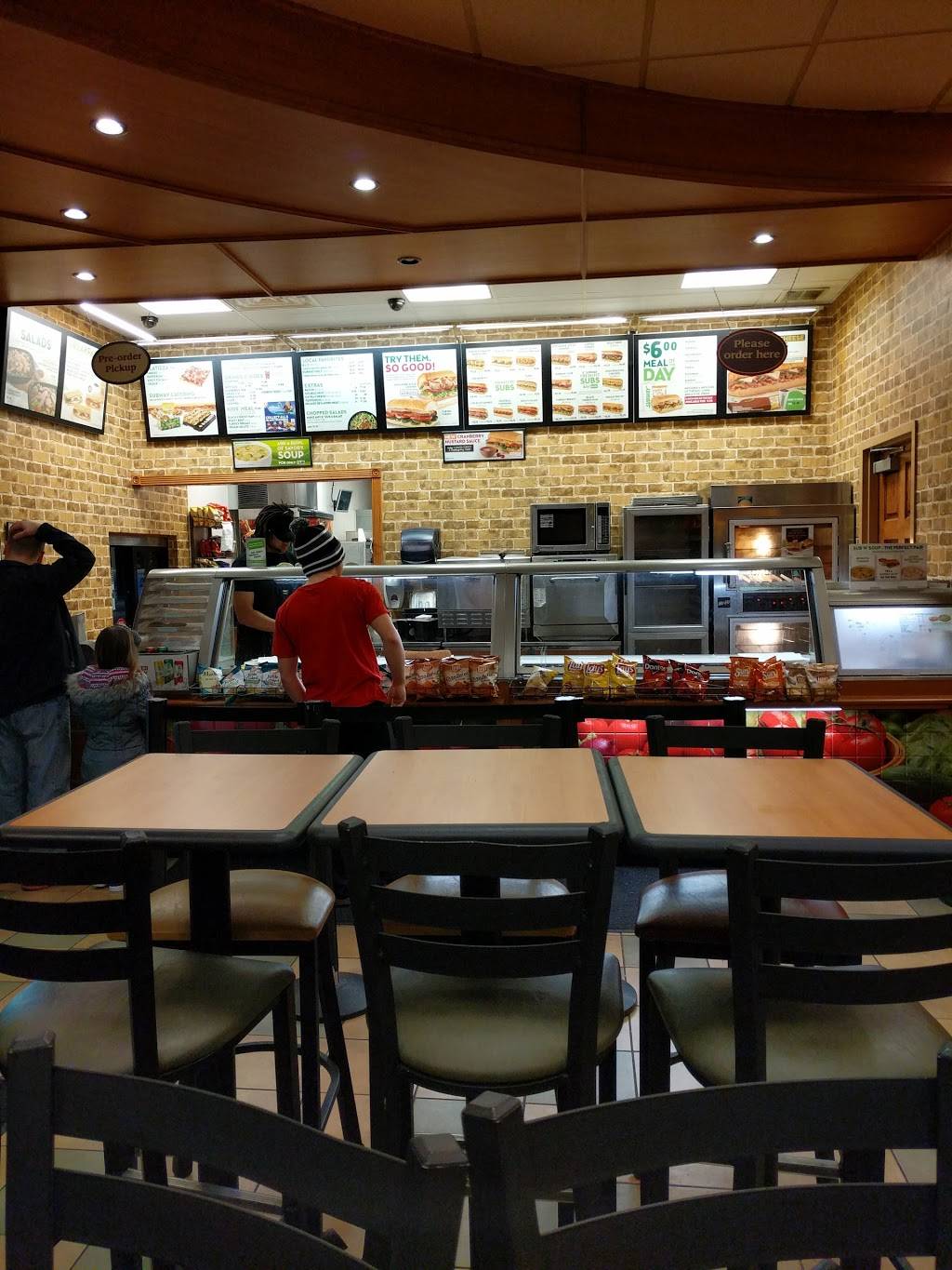 Subway | restaurant | 1111 S Clinton St, Fort Wayne, IN 46802, USA | 2607552173 OR +1 260-755-2173