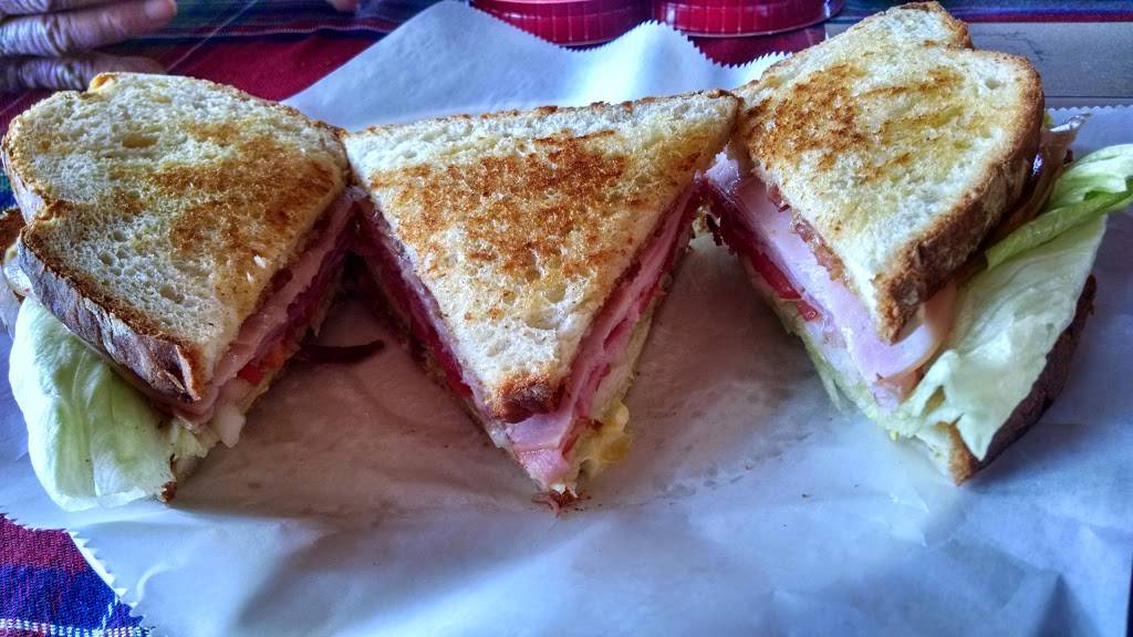 T House BBQ | restaurant | 8494 Willow Grove Hwy, Allons, TN 38541, USA | 9318236956 OR +1 931-823-6956