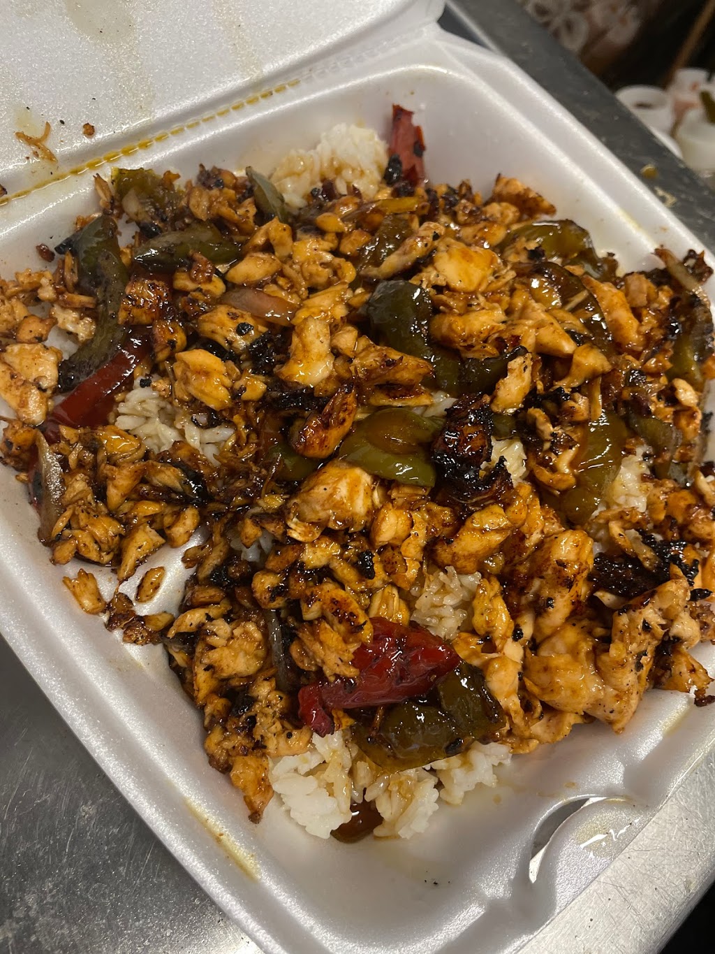 Nellie Bellz Food Cart | restaurant | 15 State Rte 2001, Philadelphia, PA 19148, USA | 2155780773 OR +1 215-578-0773