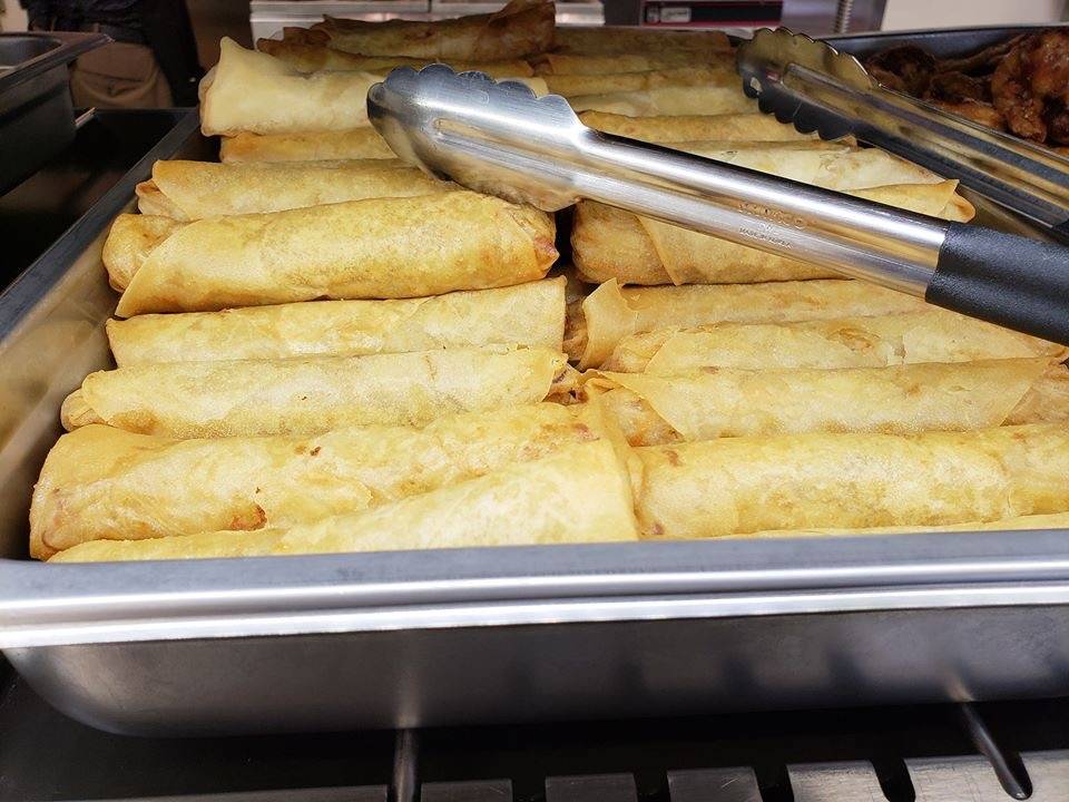 Golden Eggroll | restaurant | 1820 N Center St, Hickory, NC 28601, USA | 8285691189 OR +1 828-569-1189