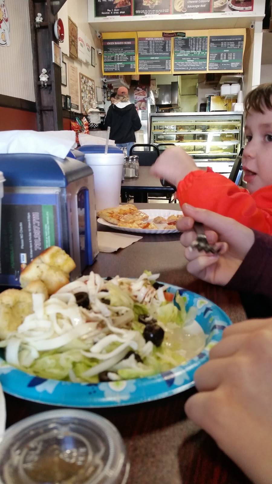 Milanos Pizza | restaurant | 1306 E Main St, Humboldt, TN 38343, USA | 7313377111 OR +1 731-337-7111