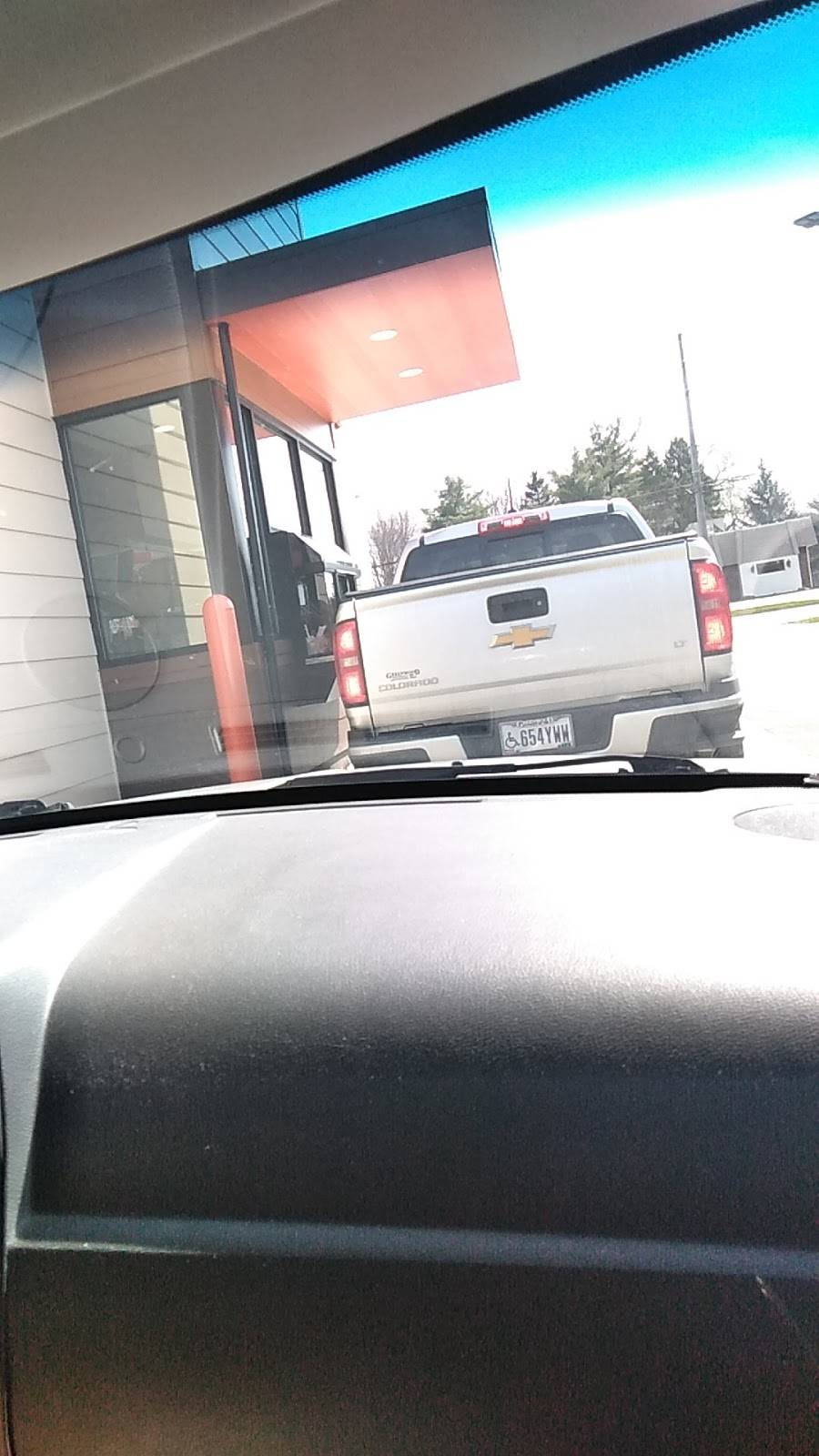 Dunkin | bakery | 1514 S Raccoon Rd, Austintown, OH 44515, USA | 3309533228 OR +1 330-953-3228