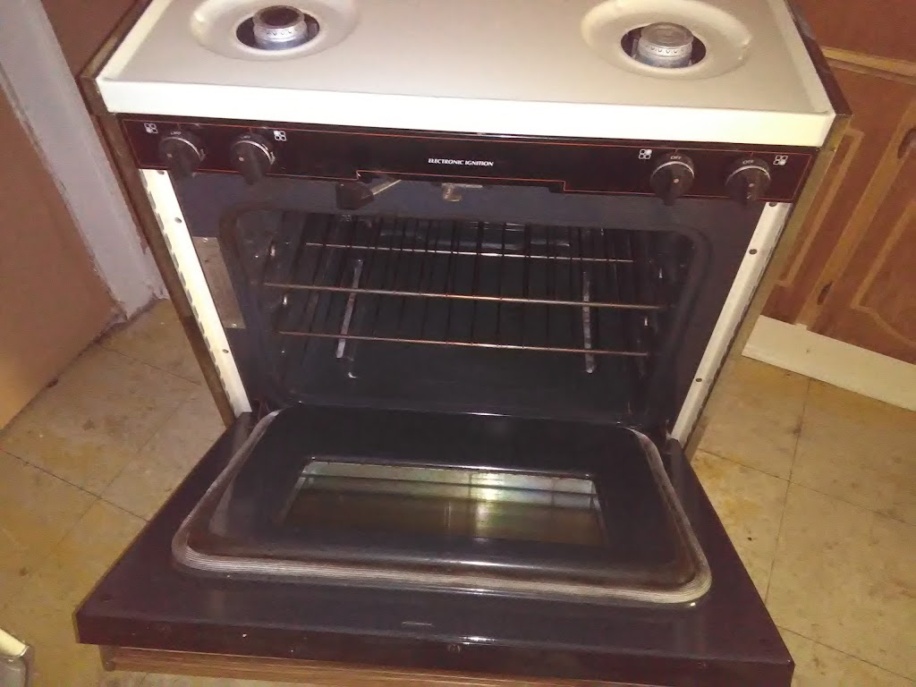 Navys Cafe | restaurant | 1337 W Atkinson Ave, Milwaukee, WI 53206, USA | 4147637044 OR +1 414-763-7044