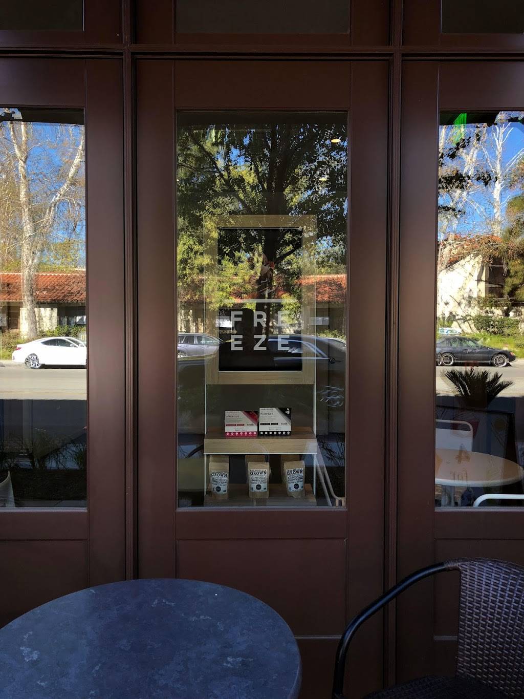 Pressed Juicery | restaurant | 23500 Park Sorrento, Calabasas, CA 91302, USA | 8182258985 OR +1 818-225-8985