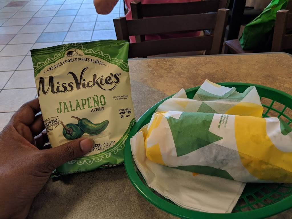 Subway Restaurants | restaurant | 340 Coit Rd #300, Plano, TX 75075, USA | 9728019885 OR +1 972-801-9885