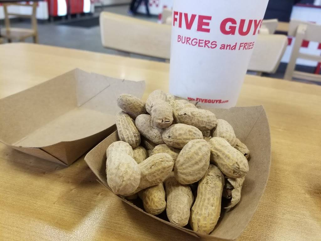 Five Guys | meal takeaway | 265 N Broadway, Hicksville, NY 11801, USA | 5168228022 OR +1 516-822-8022