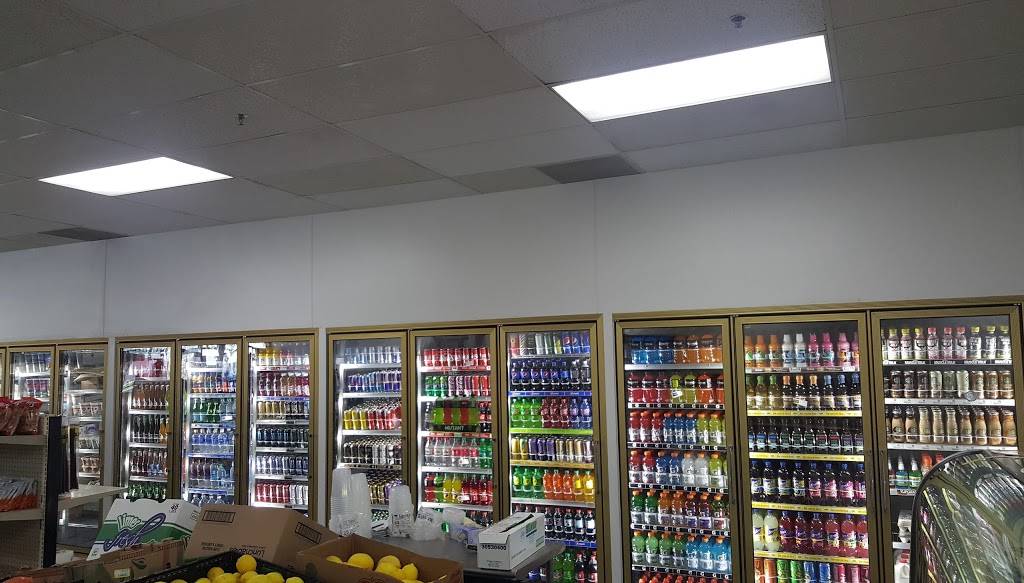 UpTown Market & Deli | restaurant | 2767 W Shaw Ave ste 126, Fresno, CA 93711, USA | 5594923639 OR +1 559-492-3639