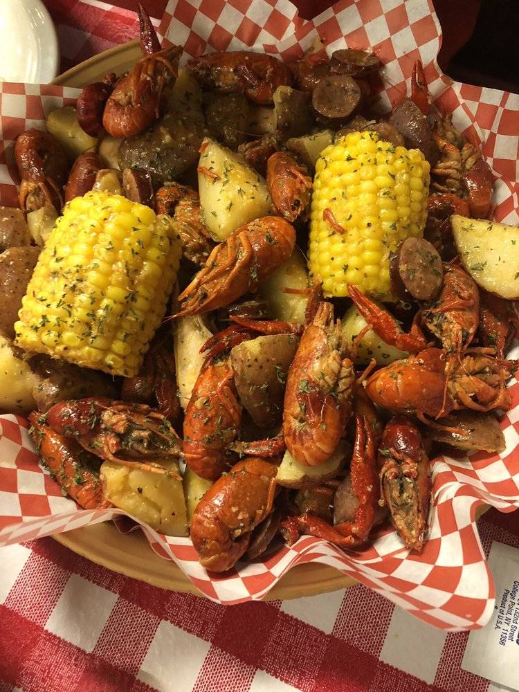 Shrimp and Co Restaurant | restaurant | 2202 E 7th Ave, Ybor City, FL 33605, USA | 8133740192 OR +1 813-374-0192