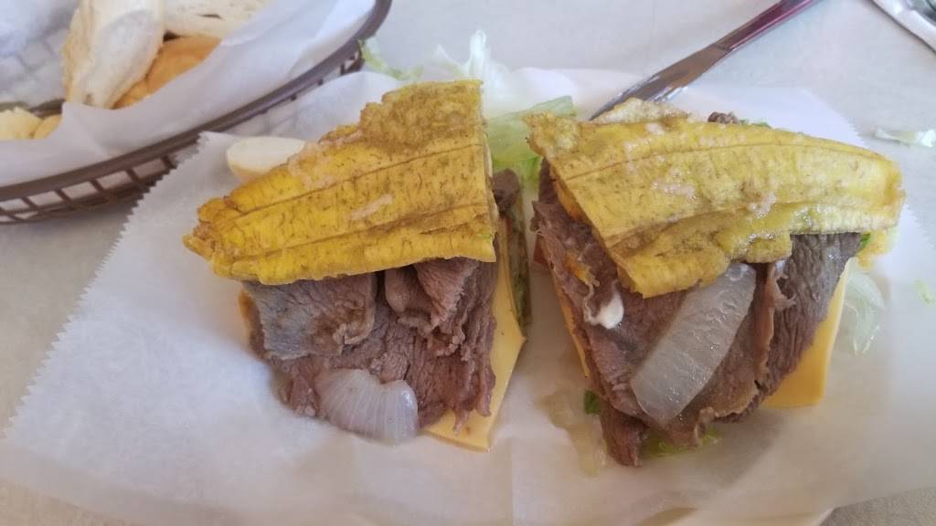 Ponce Place | restaurant | 3612 W North Ave, Chicago, IL 60647, USA | 7736988314 OR +1 773-698-8314