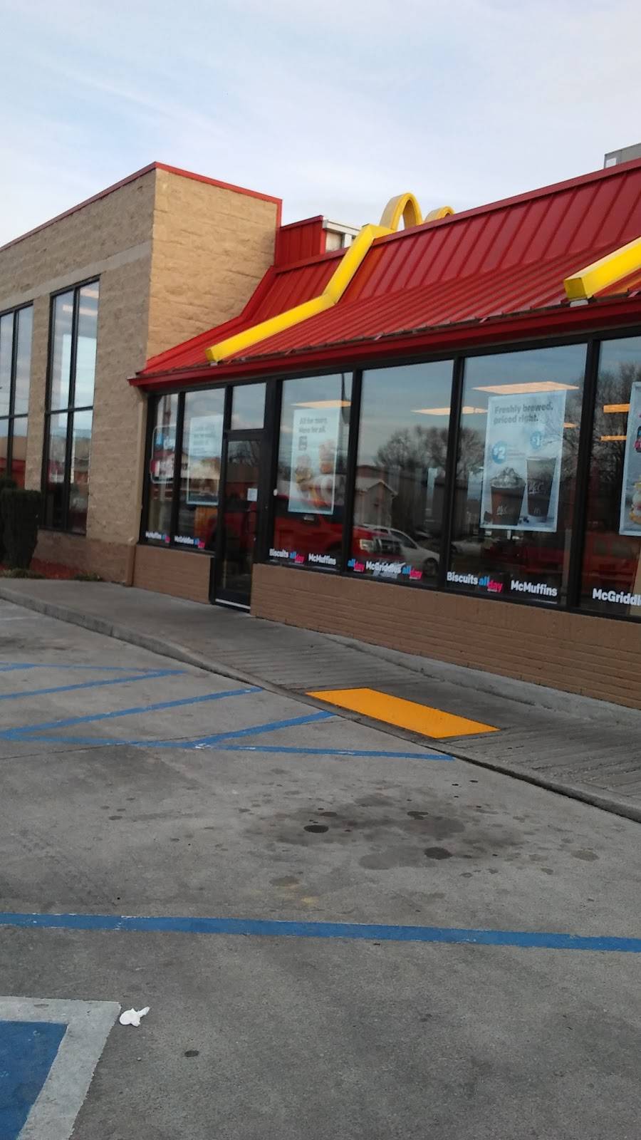 McDonalds | cafe | 840 Patterson St, Madisonville, TN 37354, USA | 4234421812 OR +1 423-442-1812