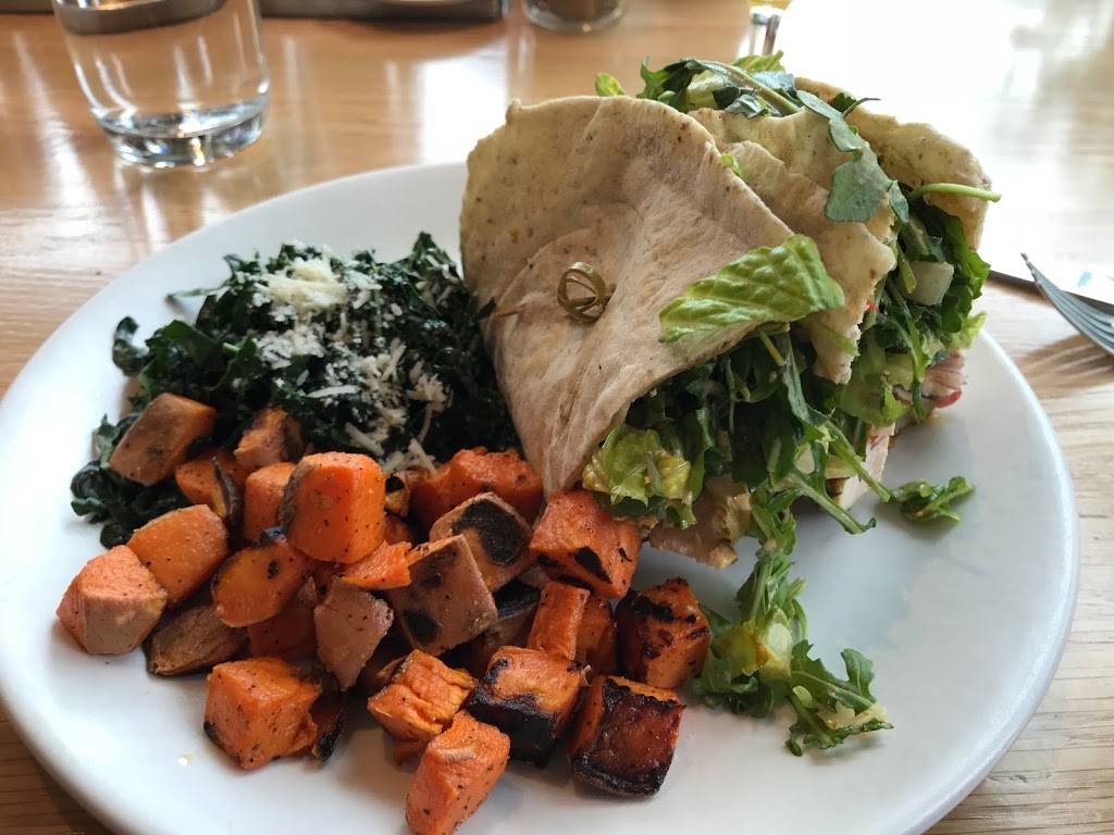 True Food Kitchen | restaurant | 120 Broadway Lane, Building 4, # 1044, Walnut Creek, CA 94596, USA | 9259527314 OR +1 925-952-7314