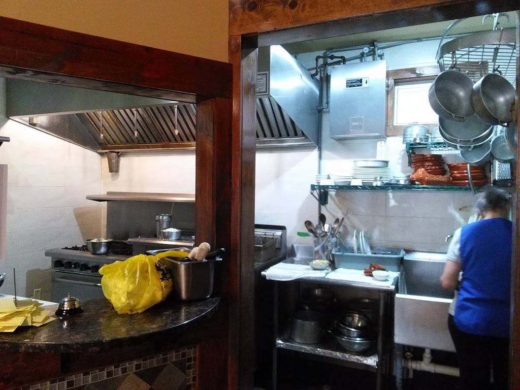 Wilson Restaurant and Cafe | restaurant | 147 Wilson Ave, Newark, NJ 07105, USA | 9735894443 OR +1 973-589-4443