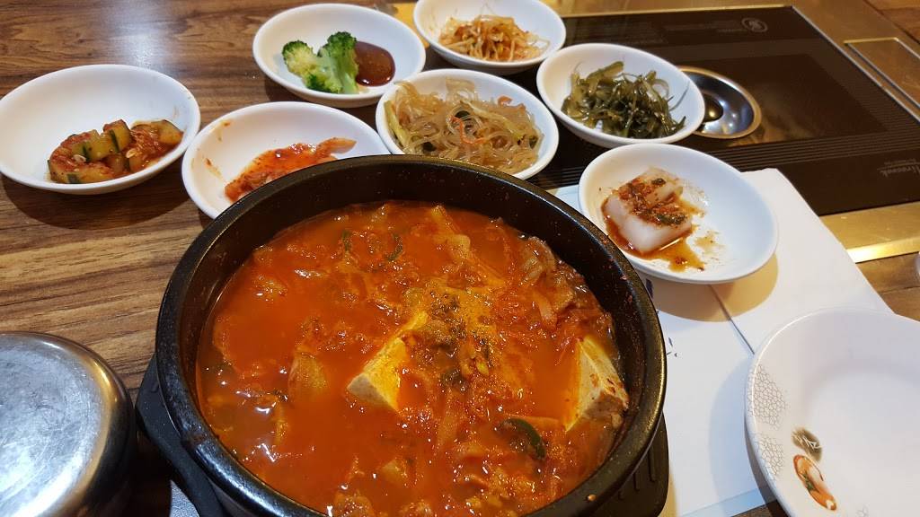 Omi Jang Restaurant | restaurant | 12 W 20th St, Baltimore, MD 21218, USA | 4102445501 OR +1 410-244-5501