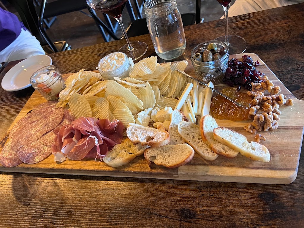 The Vine El Dorado Hills | restaurant | 3907 Park Dr, El Dorado Hills, CA 95762, USA | 9165102036 OR +1 916-510-2036