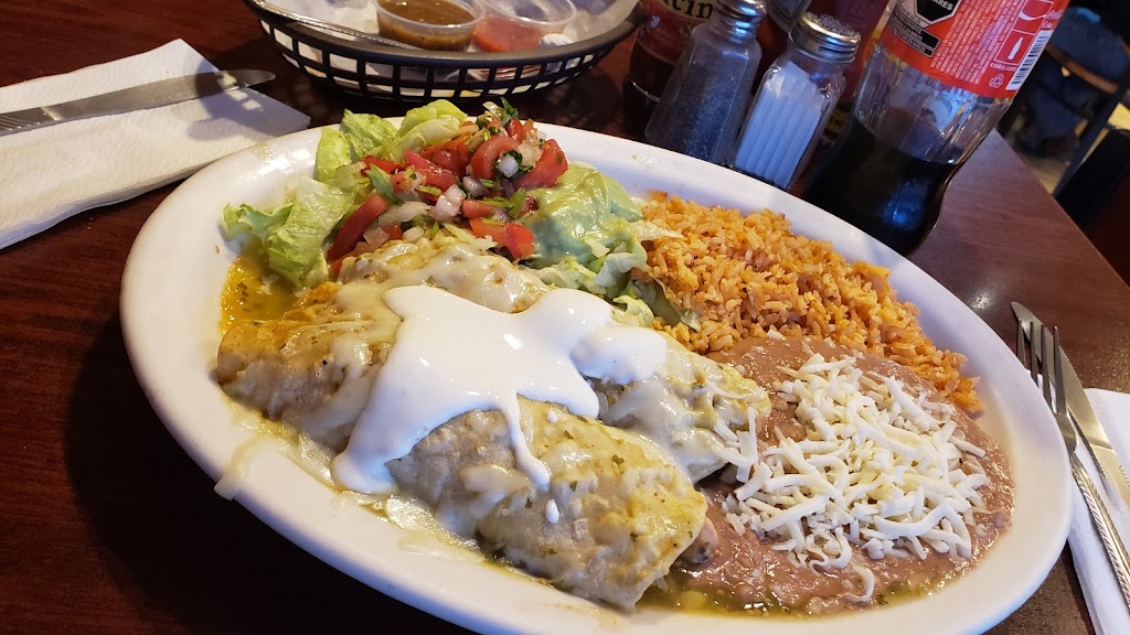 Taqueria Jalos | restaurant | 898 S Main St, Willits, CA 95490, USA | 7074561110 OR +1 707-456-1110