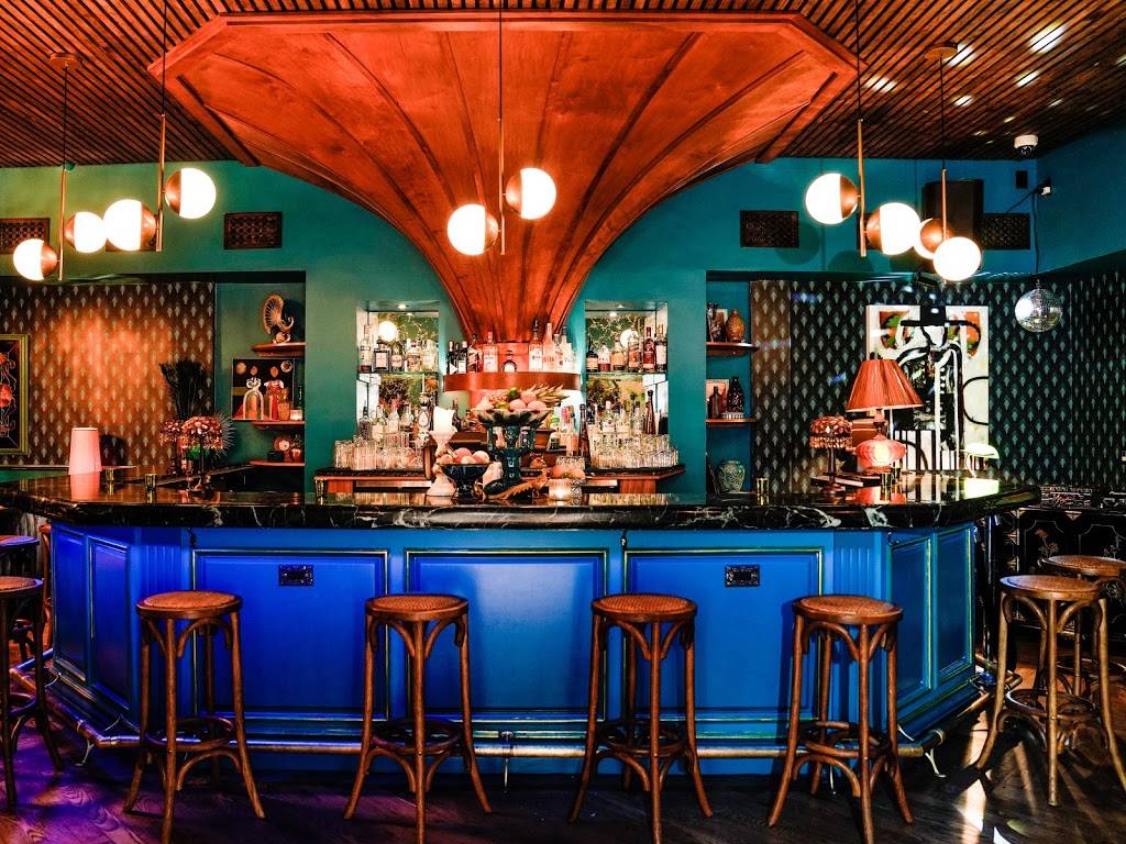 Warrior | restaurant | 8909 Sunset Blvd, West Hollywood, CA 90069, USA | 3109990403 OR +1 310-999-0403