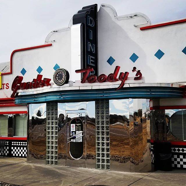 Gunther Toodys: Colorado Springs (Palmer Park Blvd) | restaurant | 5794 Palmer Park Blvd #1511, Colorado Springs, CO 80915, USA | 7195701952 OR +1 719-570-1952