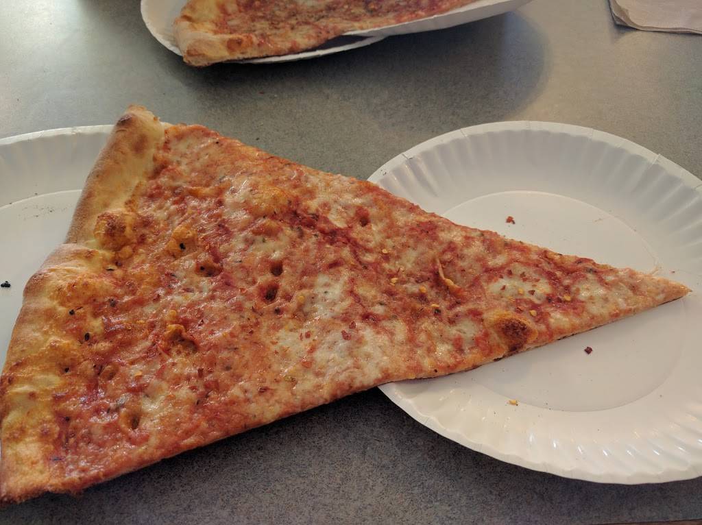 Incredible Pizza | restaurant | 4719 New Centre Dr F, Wilmington, NC 28405, USA | 9107932425 OR +1 910-793-2425