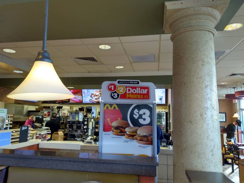 McDonalds | cafe | 10 Ring Rd, Barboursville, WV 25504, USA | 3047330455 OR +1 304-733-0455