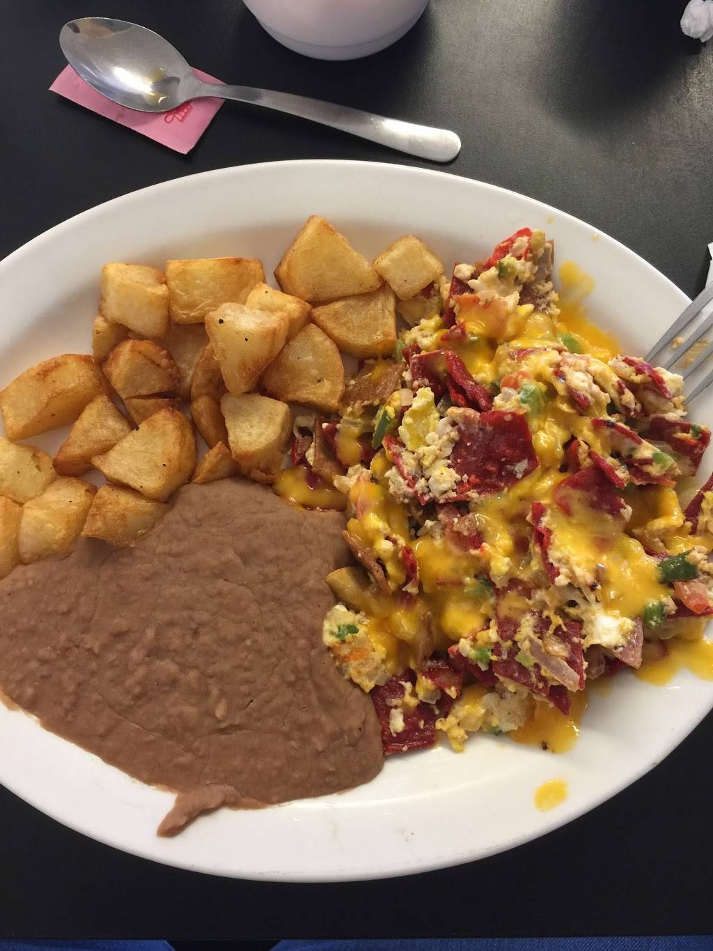 Southton Cafe | restaurant | 9756 Southton Rd, San Antonio, TX 78223, USA | 2106330041 OR +1 210-633-0041