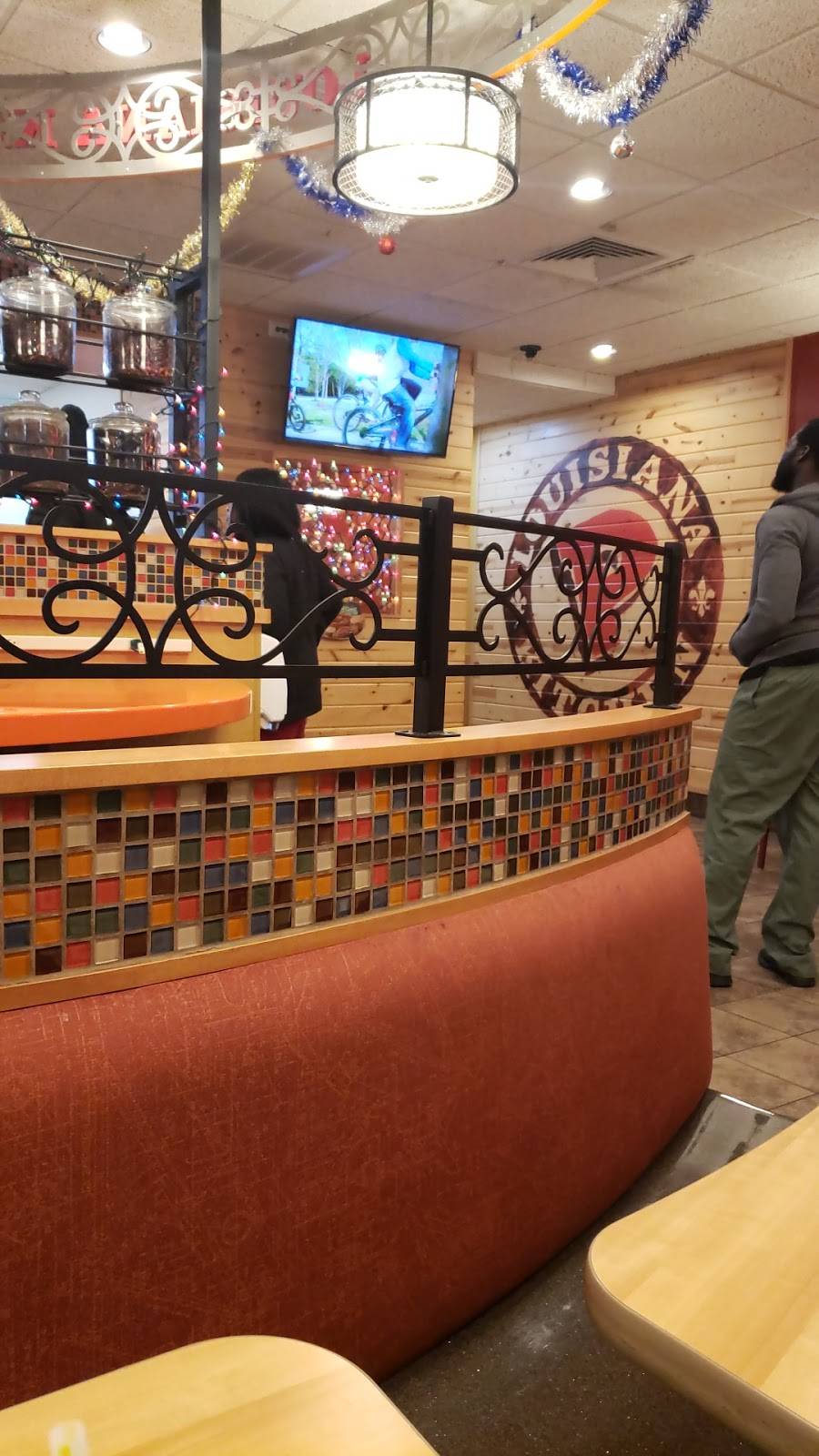 Popeyes Louisiana Kitchen | restaurant | 1505 N Dupont Hwy, New Castle, DE 19720, USA | 3023286216 OR +1 302-328-6216