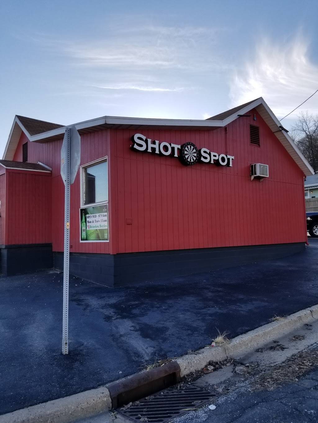 Shot Spot Pub | restaurant | 118 Argentina Ave, Bartonville, IL 61607, USA | 3096979851 OR +1 309-697-9851