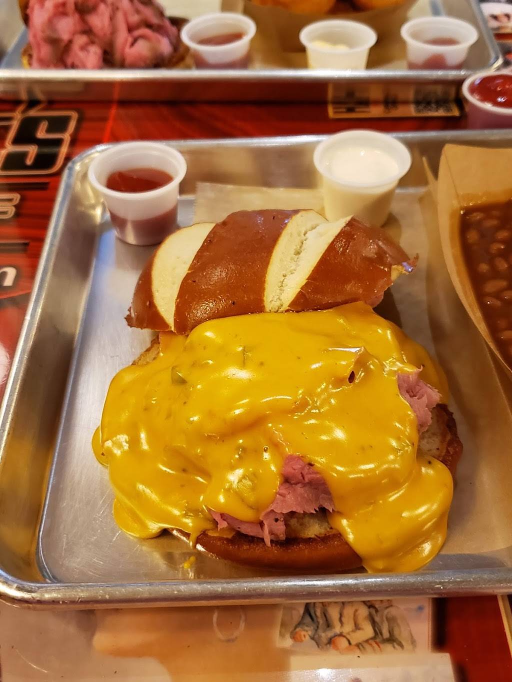 Mavericks Real Roast Beef | restaurant | 1746 Lexington Ave N, Roseville, MN 55113, USA | 6514939672 OR +1 651-493-9672