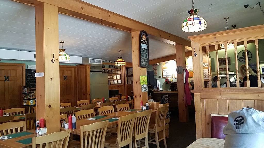 Bobs Country Kitchen | restaurant | 42 S Main St, Lanesborough, MA 01237, USA | 4134993934 OR +1 413-499-3934