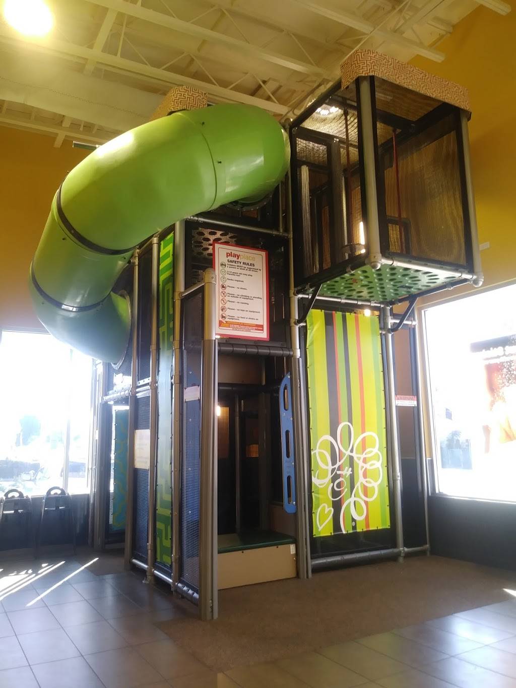 McDonalds | cafe | 5725 York Blvd, Highland Park, CA 90042, USA | 3232581035 OR +1 323-258-1035