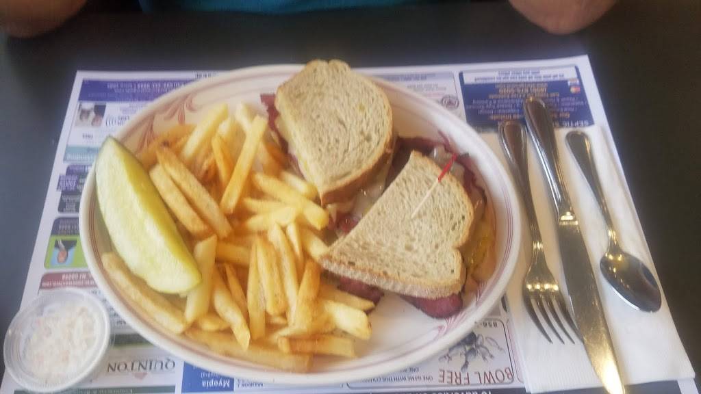 Point 40 Diner | restaurant | 761 US-40, Monroeville, NJ 08343, USA | 8563582882 OR +1 856-358-2882