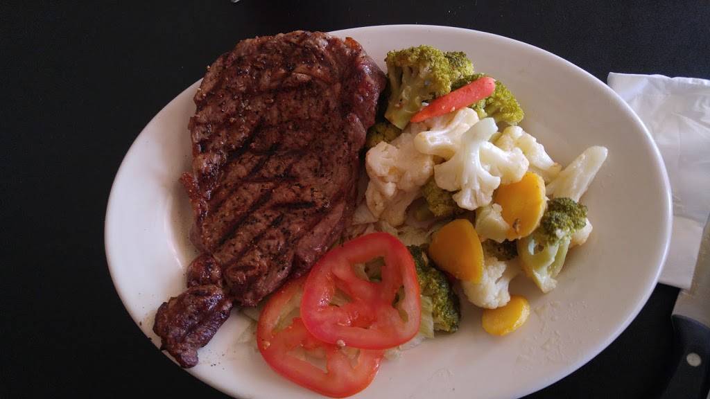 Red Caboose | restaurant | 210 Fulton Shipyard Rd, Antioch, CA 94509, USA | 9257771921 OR +1 925-777-1921