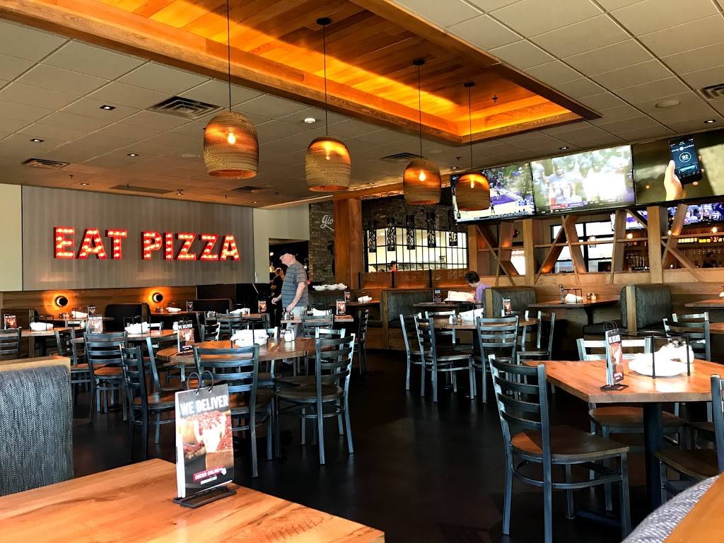 Giordanos | restaurant | 12811 N Tatum Blvd, Phoenix, AZ 85032, USA | 4806668160 OR +1 480-666-8160