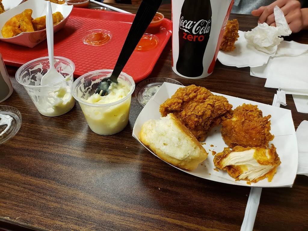 Chicken-N-Spice | restaurant | 251 N Chicago St, Joliet, IL 60432, USA | 8157271100 OR +1 815-727-1100