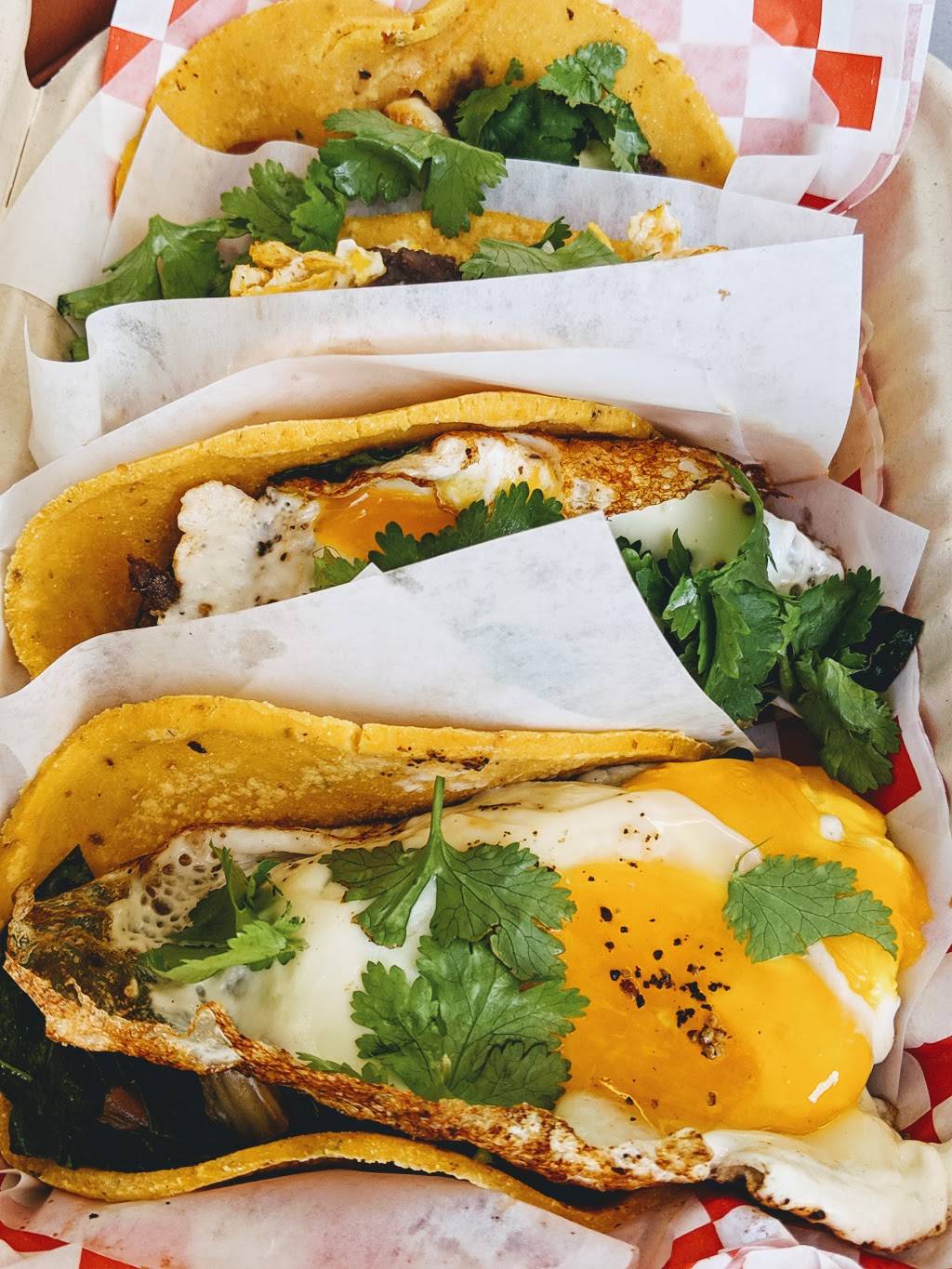 Trill Taqueria | restaurant | 2418 E 7th St, Austin, TX 78702, USA | 3375016336 OR +1 337-501-6336