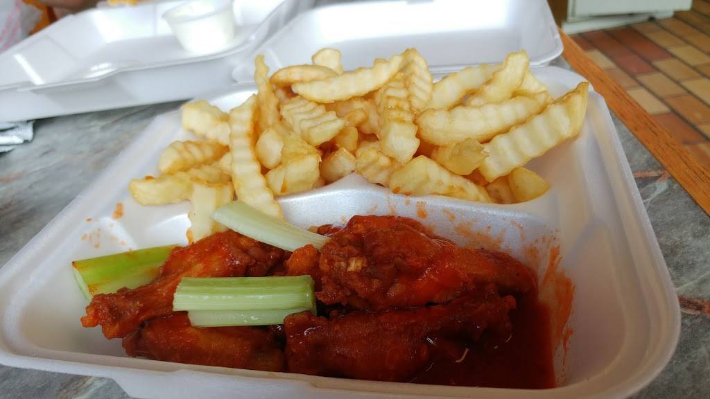 Yums Sub Shop | restaurant | 1192 Pryor Rd SW, Atlanta, GA 30315, USA | 4042222323 OR +1 404-222-2323