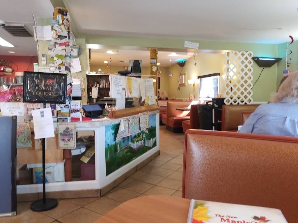 Maple Hill Restaurant | restaurant | 701 E Main St, Maple Shade Township, NJ 08052, USA | 8567791610 OR +1 856-779-1610