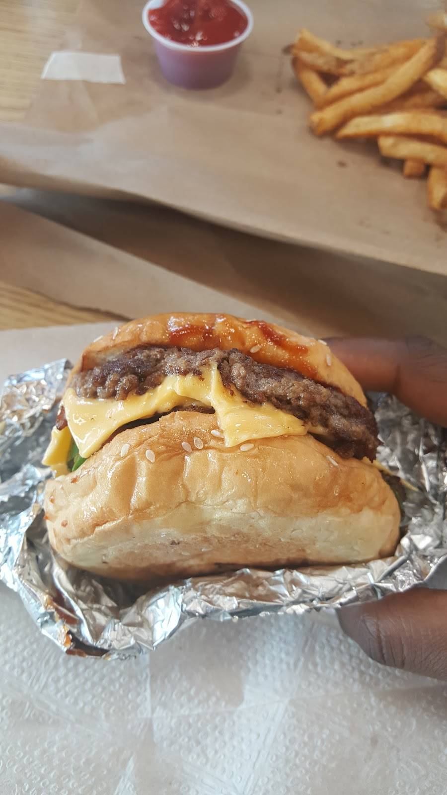 Five Guys | meal takeaway | 1523 Manhattan Blvd, Harvey, LA 70058, USA | 5046092289 OR +1 504-609-2289