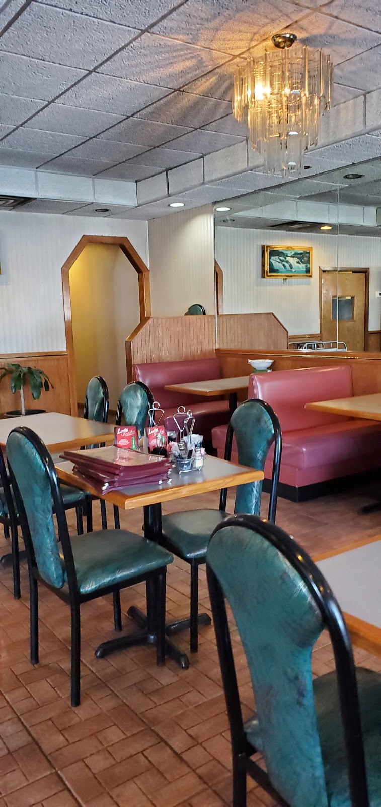 Saigon Panda | restaurant | 3301 E 26th St, Sioux Falls, SD 57103, USA | 6053358825 OR +1 605-335-8825