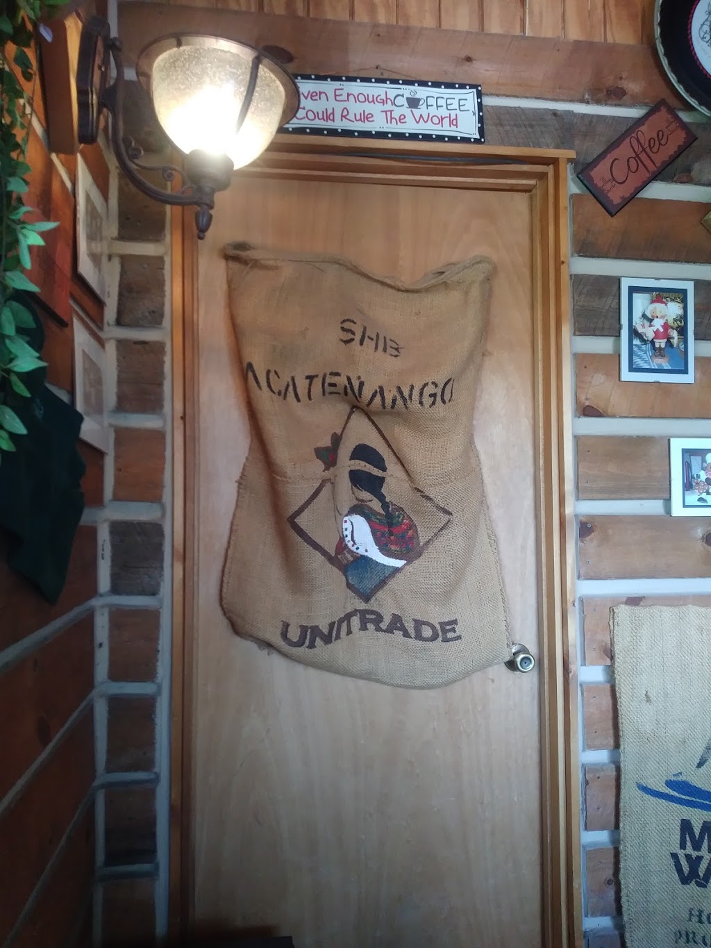 Kaffee Klatsch | restaurant | 640 S Seneca Ave, Newcastle, WY 82701, USA | 3077464888 OR +1 307-746-4888