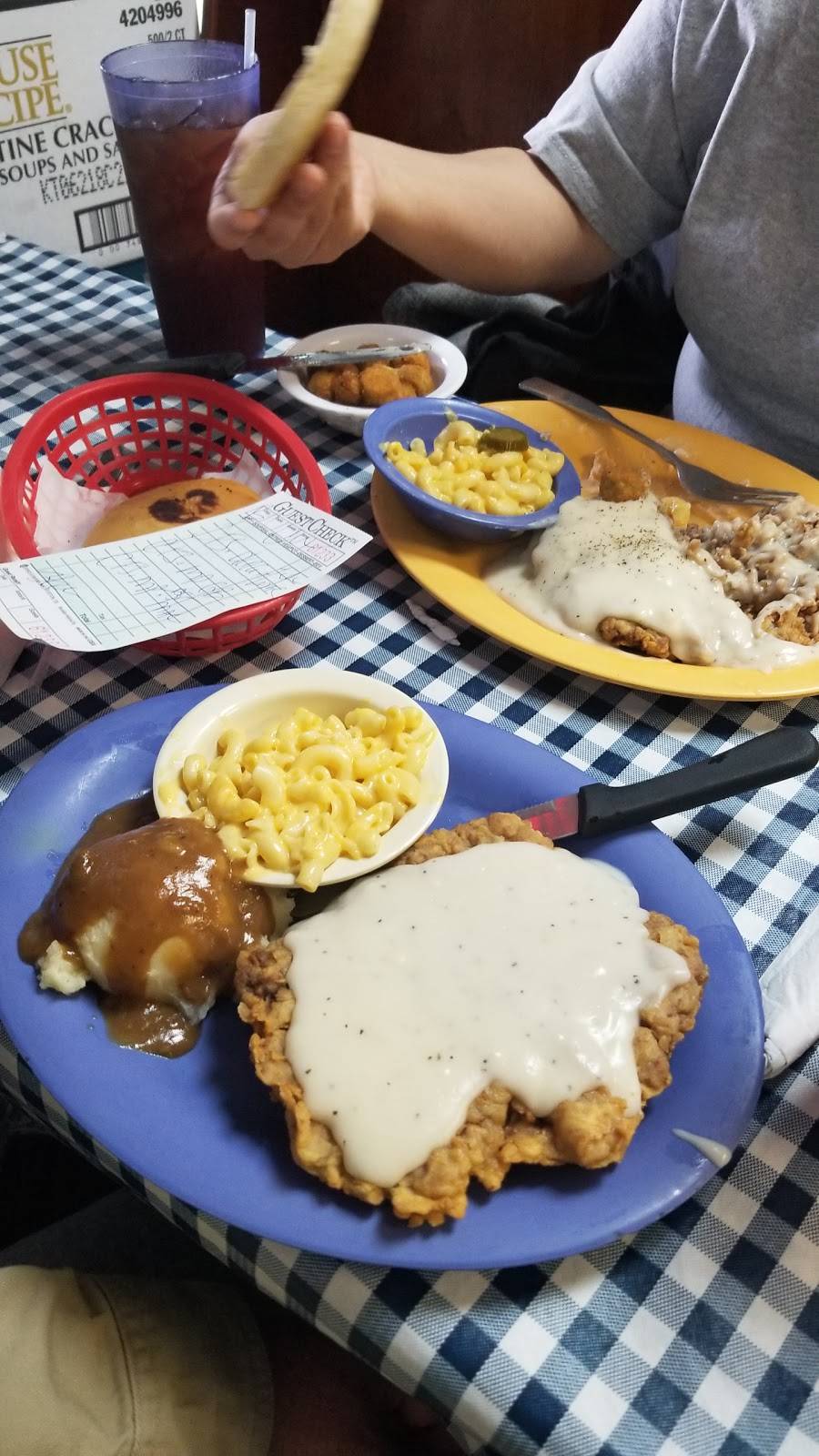 Radickes Bluebonnet Grill | restaurant | 237 N Ww White Rd, San Antonio, TX 78219, USA | 2103374007 OR +1 210-337-4007