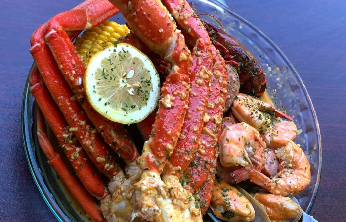 Md Long Seafood | restaurant | 525 Washington Ave, Philadelphia, PA 19147, USA | 2675072629 OR +1 267-507-2629