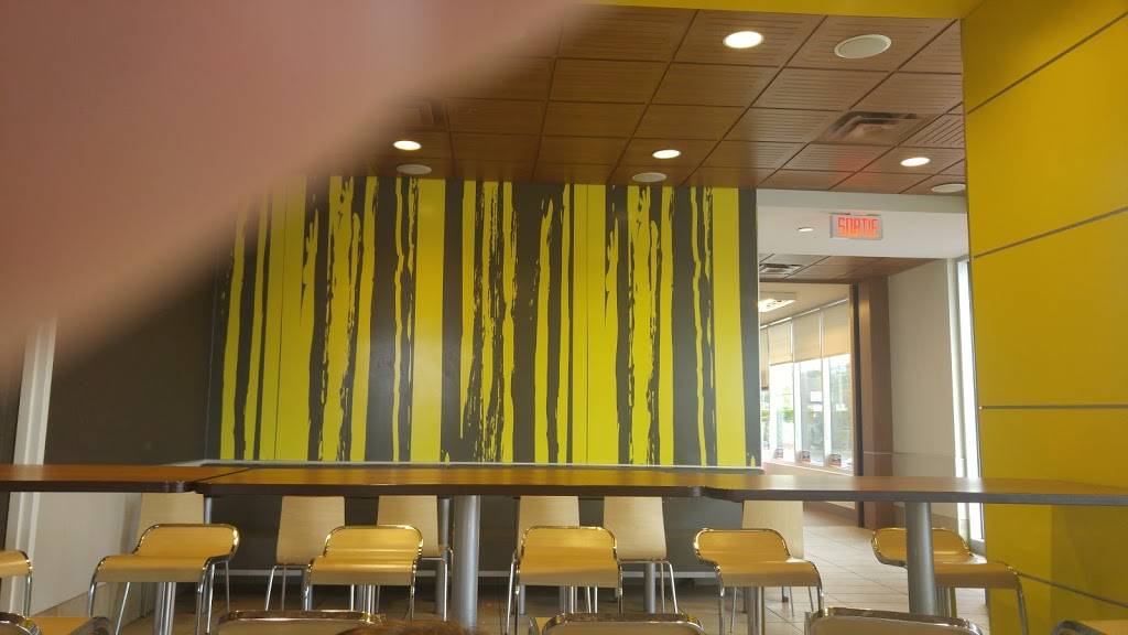 McDonalds | cafe | 674 Boulevard Saint-Jean-Baptiste, Mercier, QC J6R 2A3, Canada | 4506926219 OR +1 450-692-6219