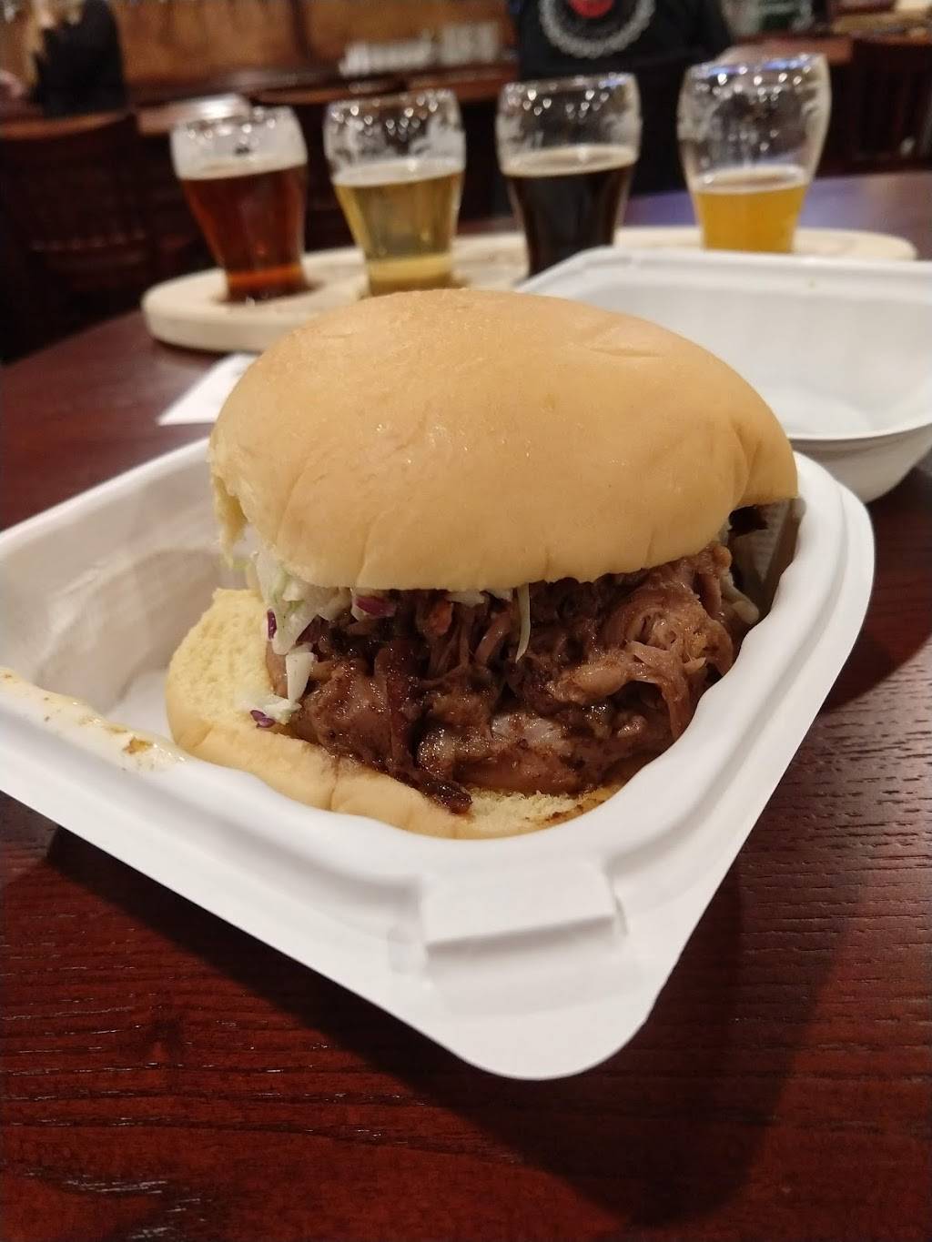 Loony Bin BBQ | restaurant | 1121 MD-3, Gambrills, MD 21054, USA | 4435844301 OR +1 443-584-4301