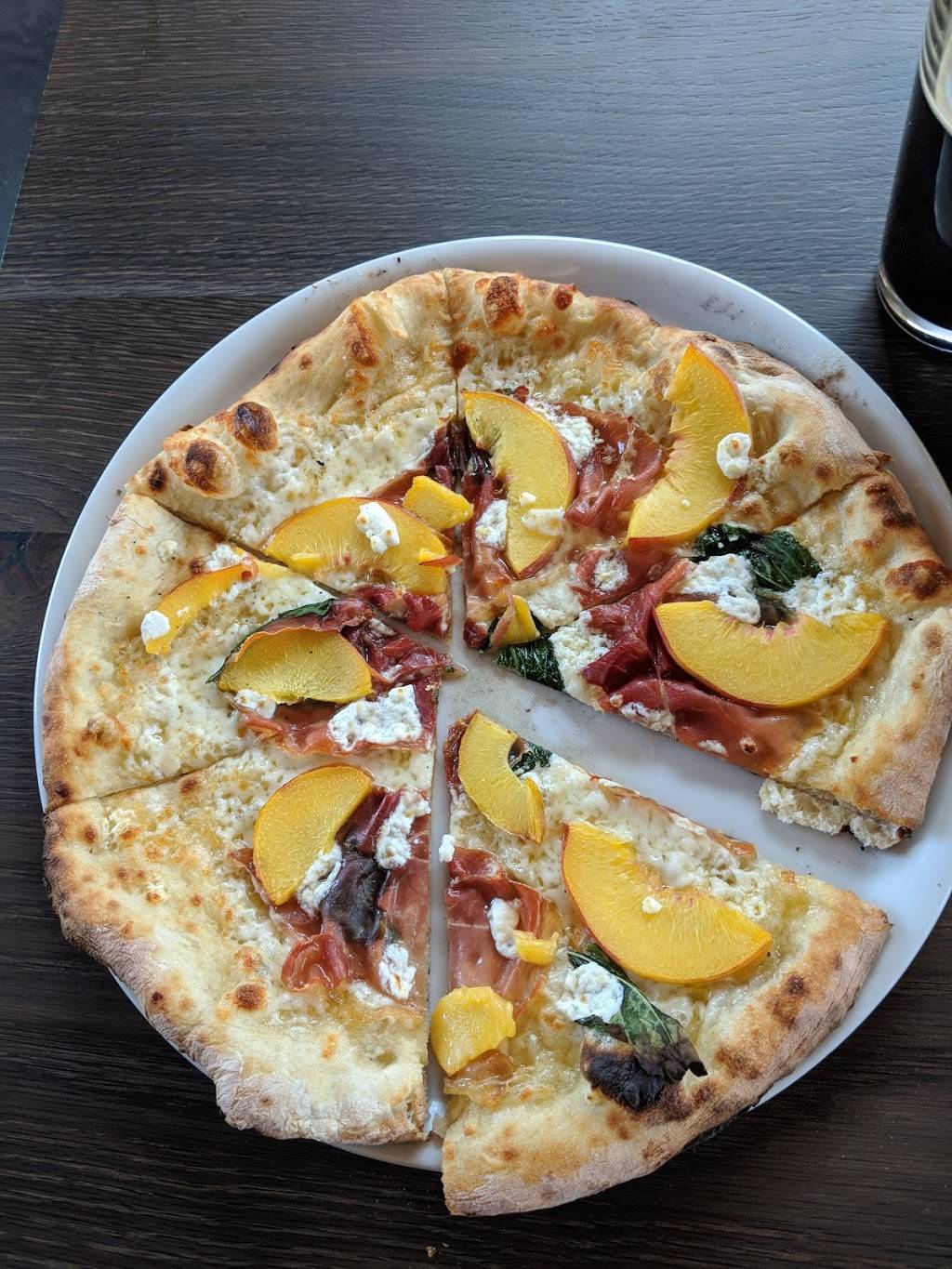 Mt. Hood Brewing Co. Tilikum Station | restaurant | 401 SE Caruthers St, Portland, OR 97214, USA | 9713027296 OR +1 971-302-7296