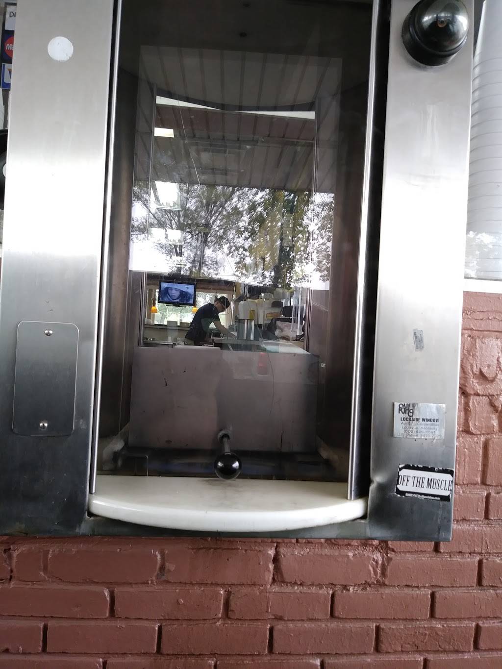 L A Coney Restaurant | restaurant | 1700 E McNichols Rd, Detroit, MI 48203, USA | 3138925552 OR +1 313-892-5552