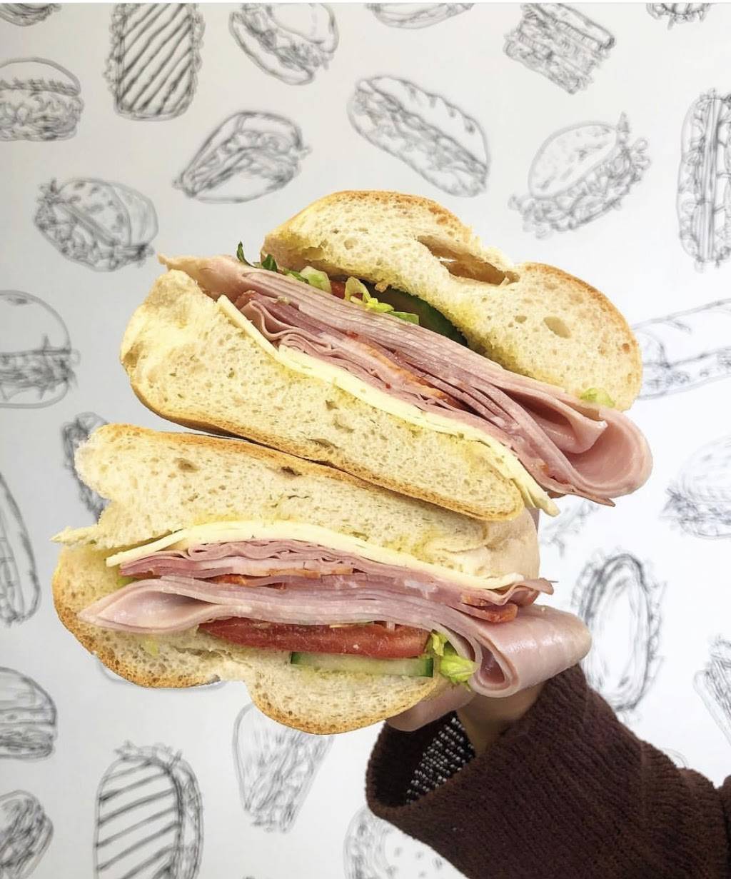 Pranzo Italian Deli | restaurant | 1121 Meadowlands Dr E, Nepean, ON K2E 6J5, Canada | 6133552867 OR +1 613-355-2867