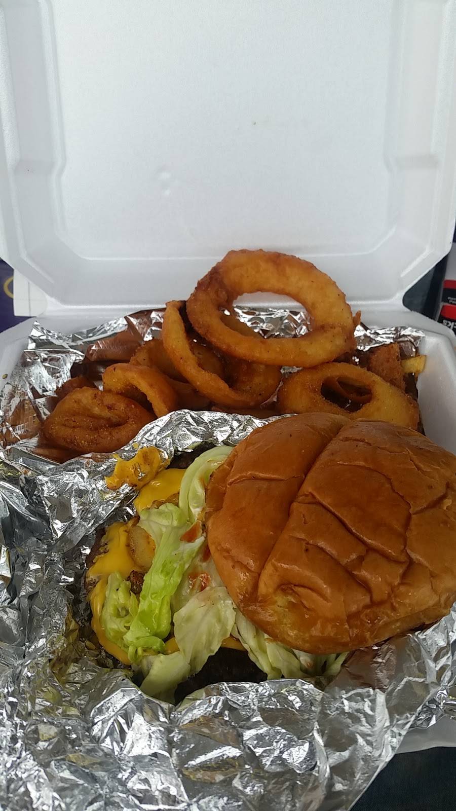 This Is It! Soul N Southern!! | restaurant | 1714 E Wassall St, Wichita, KS 67216, USA | 3164139151 OR +1 316-413-9151