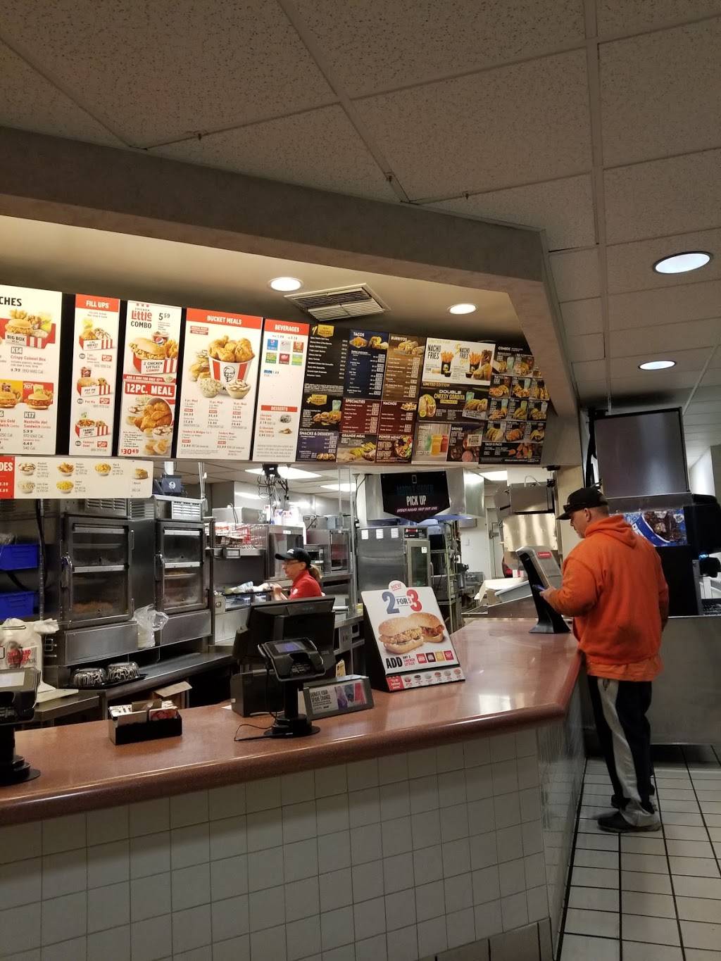 KFC | restaurant | 1005 CA-12, Rio Vista, CA 94571, USA | 7073747515 OR +1 707-374-7515