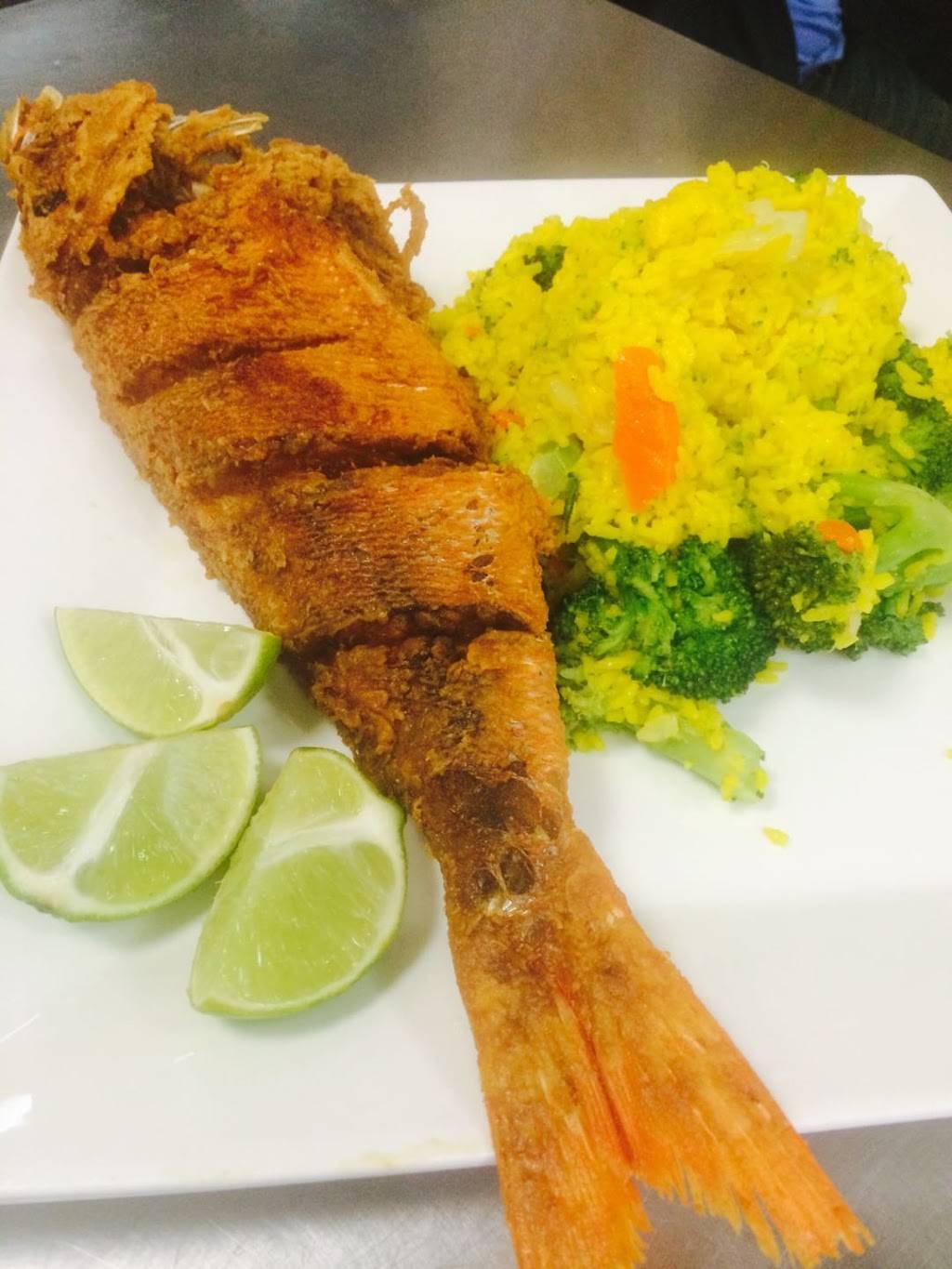 SEAFOOD King Fish Market Inc. | restaurant | 3903 Broadway, New York, NY 10032, USA | 2127812688 OR +1 212-781-2688