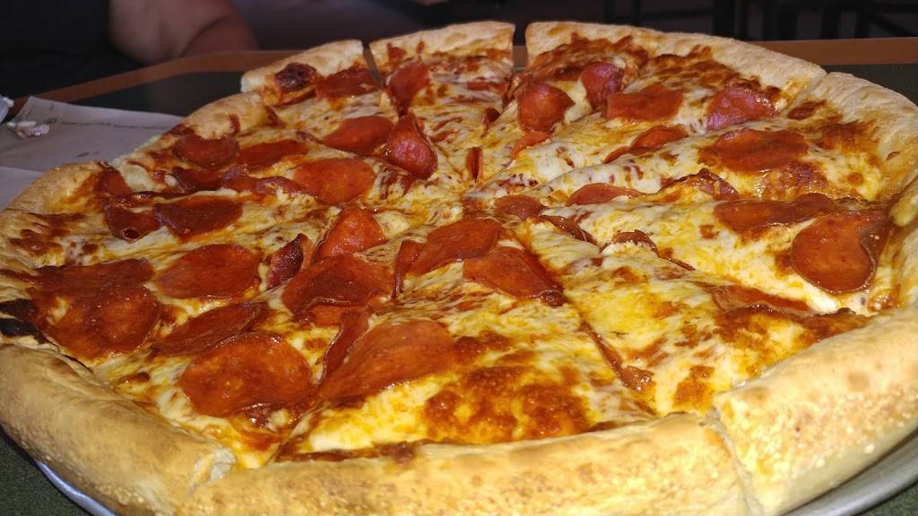 Round Table Pizza | meal delivery | 1515 Mitchell Rd, Ceres, CA 95307, USA | 2095411177 OR +1 209-541-1177